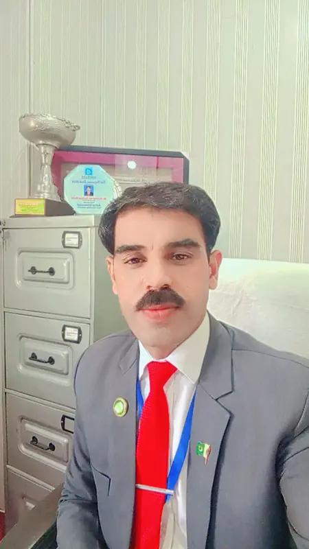 Nadeem Malik - Consultant